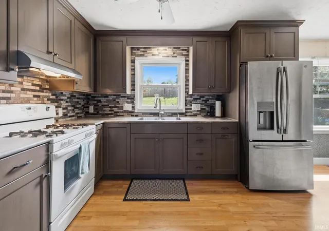 Photo 4 of Manufactured home for sale at 2414 Sunset Dr, Jasper, IN 47546 | MLS# 202637362 | Listing updated on 2026-09-10