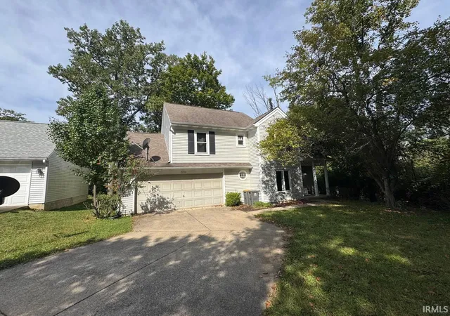 Photo 1 of Sale Pending at 2210 S Laurelwood Cir, Bloomington, IN 47401 | MLS# 202637376 | Listing updated on 2026-09-16