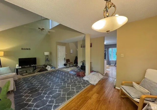 Photo 3 of Sale Pending at 2210 S Laurelwood Cir, Bloomington, IN 47401 | MLS# 202637376 | Listing updated on 2026-09-16
