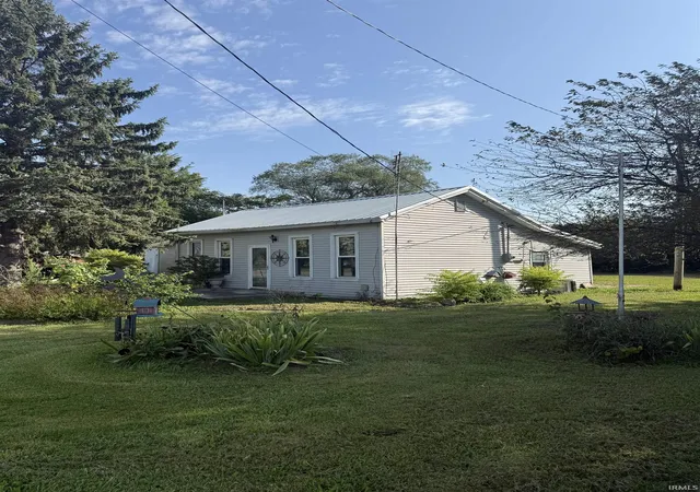 Photo 1 of Manufactured home for sale at 5911 S Sr 1, Bluffton, IN 46714 | MLS# 202637383 | Listing updated on 2026-10-03