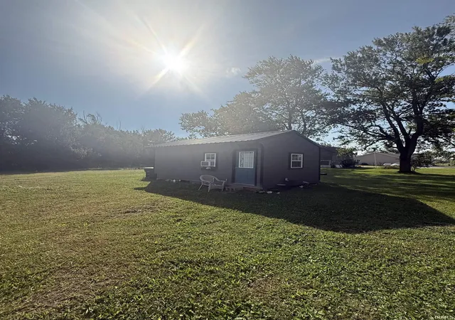 Photo 11 of Manufactured home for sale at 5911 S Sr 1, Bluffton, IN 46714 | MLS# 202637383 | Listing updated on 2026-10-03