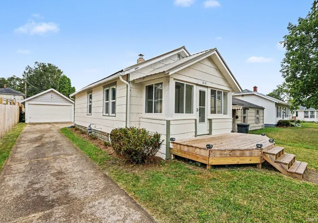 Photo 2 of Sale Pending at 1618 E Fox St, South Bend, IN 46613 | MLS# 202637391 | Listing updated on 2026-09-28