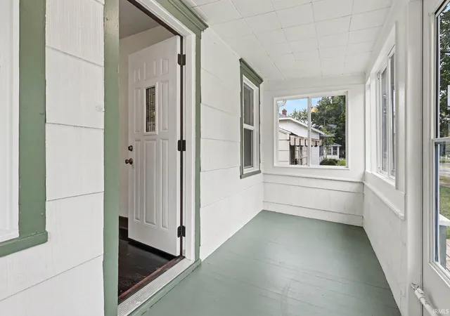 Photo 4 of Sale Pending at 1618 E Fox St, South Bend, IN 46613 | MLS# 202637391 | Listing updated on 2026-09-28
