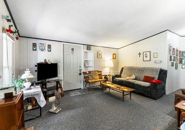Photo 3 of Manufactured home for sale at 6631 N 570 West, Winamac, IN 46996 | MLS# 202637411 | Listing updated on 2026-09-10