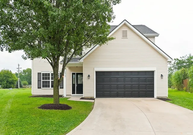 Photo 2 of Sale Pending at 1017 Ginseng Ln, Fort Wayne, IN 46819 | MLS# 202637412 | Listing updated on 2026-10-01