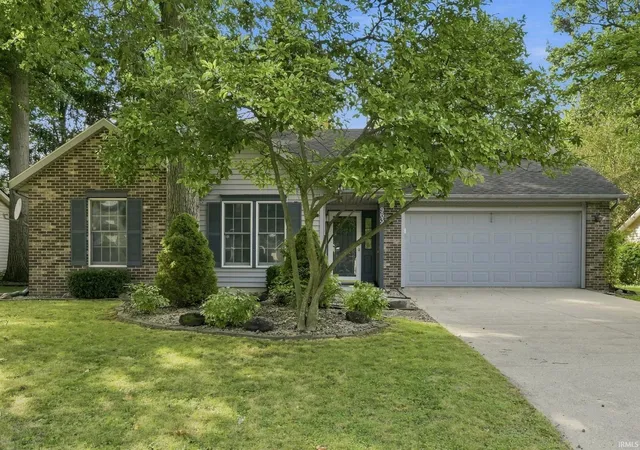 Photo 1 of Sale Pending at 9632 Mariners Ridge Dr, Fort Wayne, IN 46819 | MLS# 202637425 | Listing updated on 2026-10-01