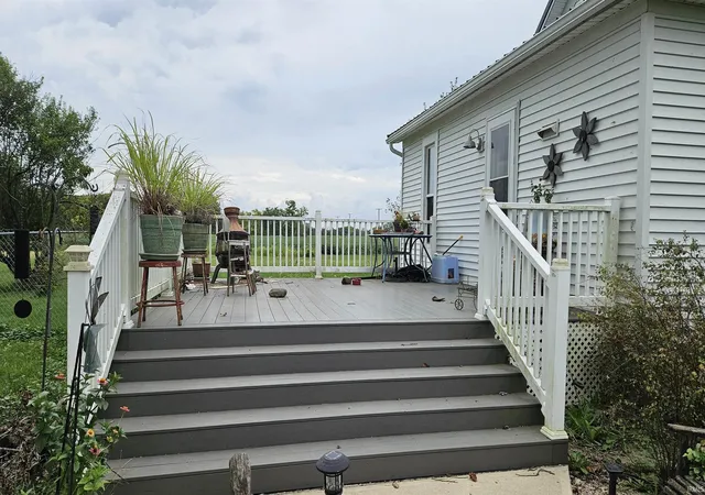 Photo 4 of Sale Pending at 5089 SE State Rd 116, Bluffton, IN 46714 | MLS# 202637429 | Listing updated on 2026-09-19