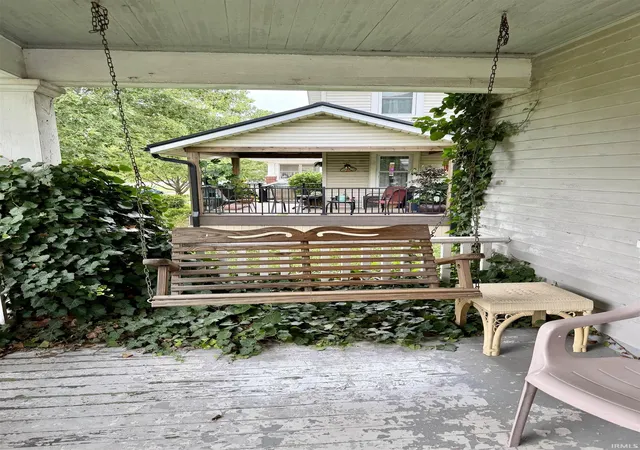 Photo 3 of Sale Pending at 320 S Cornell Cir, Fort Wayne, IN 46807 | MLS# 202637436 | Listing updated on 2026-09-15
