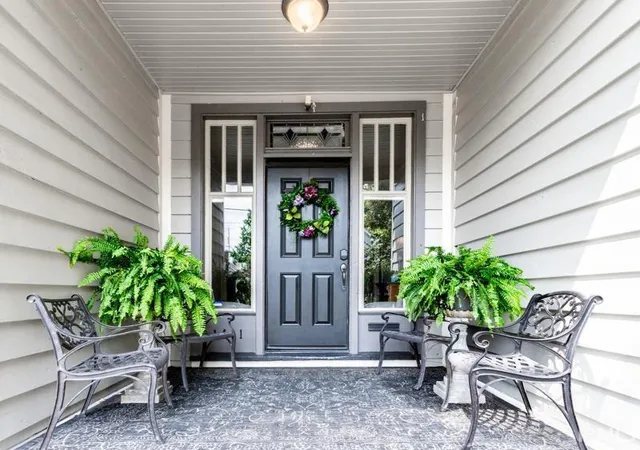 Photo 2 of Sale Pending at 1411 Parrett St, Evansville, IN 47713 | MLS# 202637439 | Listing updated on 2026-10-01