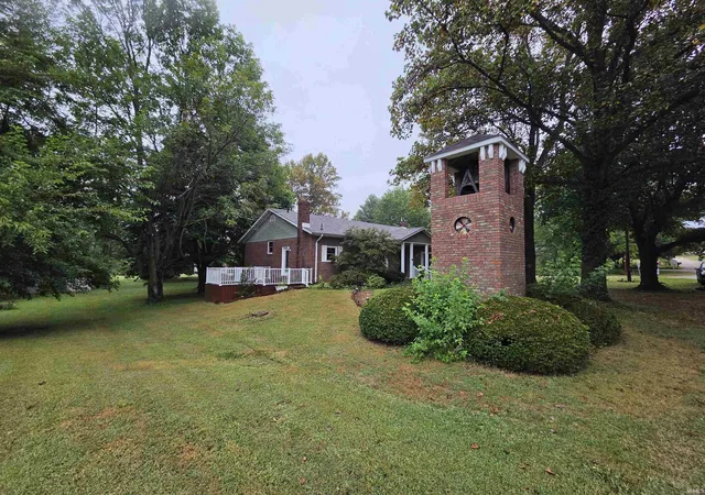 Photo 3 of Manufactured home for sale at 3311 E Warren Cir, Vincennes, IN 47591 | MLS# 202637440 | Listing updated on 2026-09-10