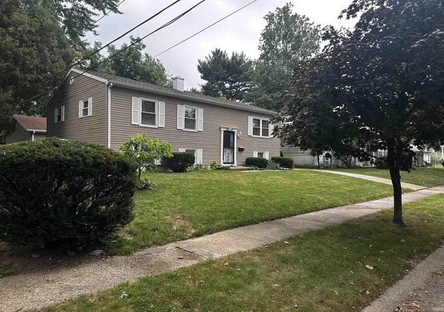 Photo 2 of Manufactured home for sale at 2505 Oswego Ln, Lafayette, IN 47909 | MLS# 202637444 | Listing updated on 2026-09-10