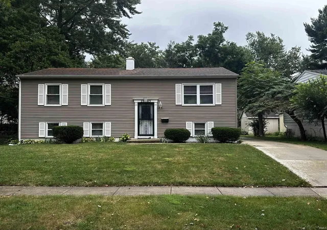 Photo 3 of Manufactured home for sale at 2505 Oswego Ln, Lafayette, IN 47909 | MLS# 202637444 | Listing updated on 2026-09-10