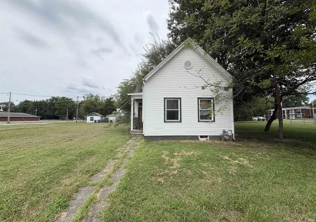 Photo 1 of Manufactured home for sale at 713 S Governor St, Evansville, IN 47713 | MLS# 202637451 | Listing updated on 2026-09-10