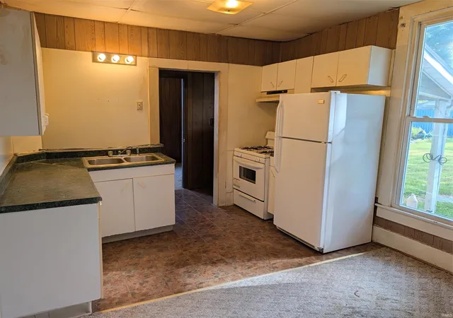 Photo 3 of Manufactured home for sale at 717 S Durbin St, Bicknell, IN 47512 | MLS# 202637460 | Listing updated on 2026-09-11