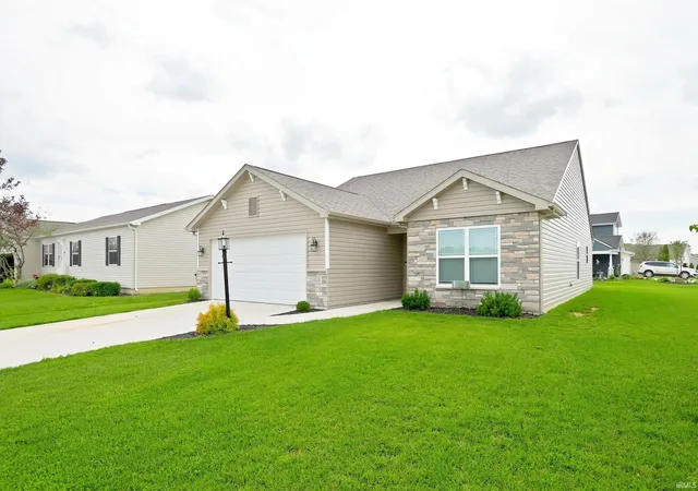 Manufactured home for sale at 1012 N Walsh St, Garrett, IN 46738 | MLS# 202637467