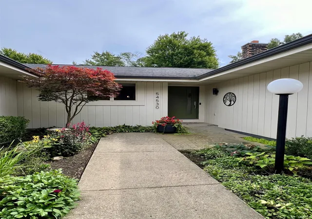 Photo 2 of Manufactured home for sale at 54530 Saddlebrook Xing, Elkhart, IN 46514 | MLS# 202637471 | Listing updated on 2026-09-18