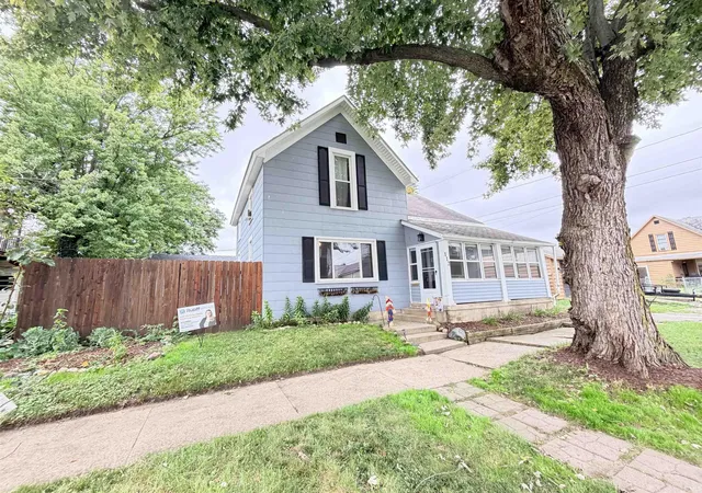 Photo 1 of Sale Pending at 112 N Jefferson St, Peru, IN 46970 | MLS# 202637473 | Listing updated on 2026-10-05
