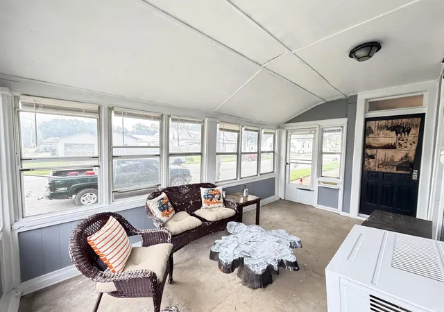 Photo 4 of Sale Pending at 112 N Jefferson St, Peru, IN 46970 | MLS# 202637473 | Listing updated on 2026-10-05