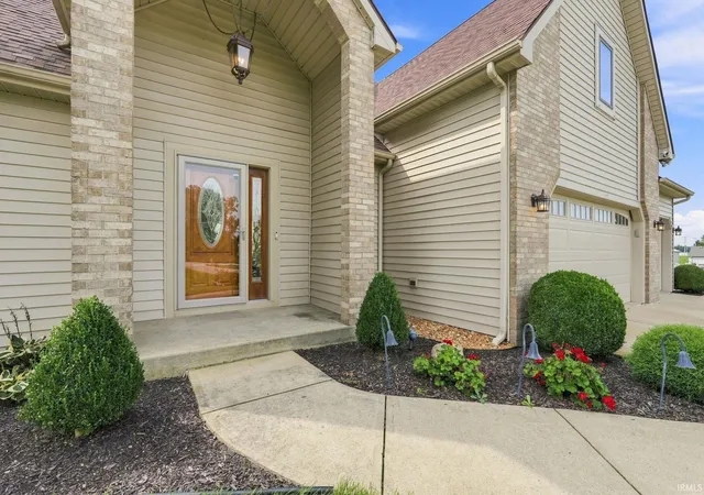 Photo 4 of Sale Pending at 6620 Hoagland Rd, Hoagland, IN 46745 | MLS# 202637478 | Listing updated on 2026-09-15