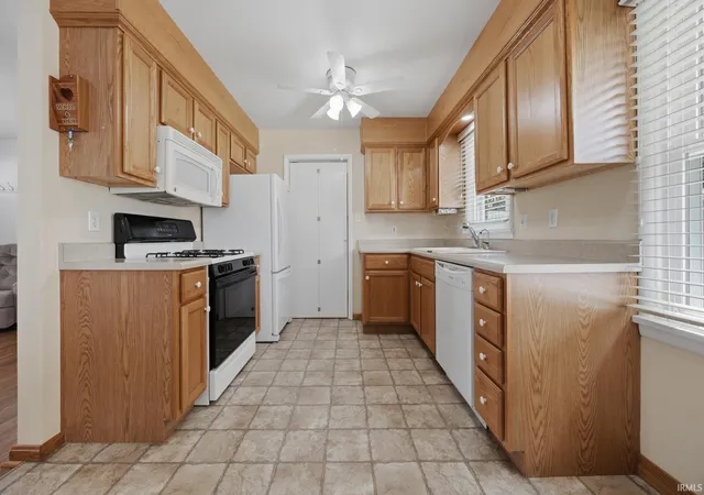 Photo 2 of Manufactured home for sale at 106 E Oak St, Dale, IN 47523 | MLS# 202637479 | Listing updated on 2026-09-11