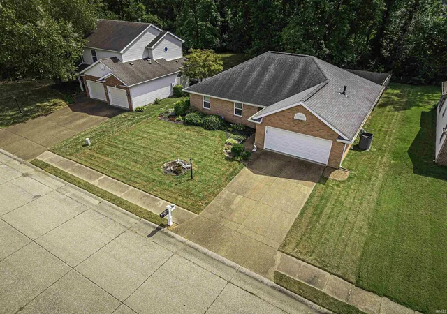 Photo 3 of Manufactured home for sale at 1512 Brixton Rd, Evansville, IN 47710 | MLS# 202637481 | Listing updated on 2026-10-06
