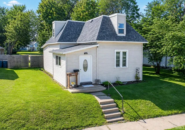 Manufactured home for sale at 1344 Middle St, Wabash, IN 46992 | MLS# 202637483