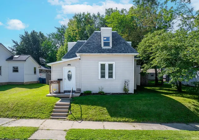 Photo 2 of Manufactured home for sale at 1344 Middle St, Wabash, IN 46992 | MLS# 202637483 | Listing updated on 2026-09-16