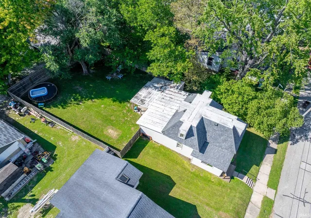 Photo 3 of Manufactured home for sale at 1344 Middle St, Wabash, IN 46992 | MLS# 202637483 | Listing updated on 2026-09-16