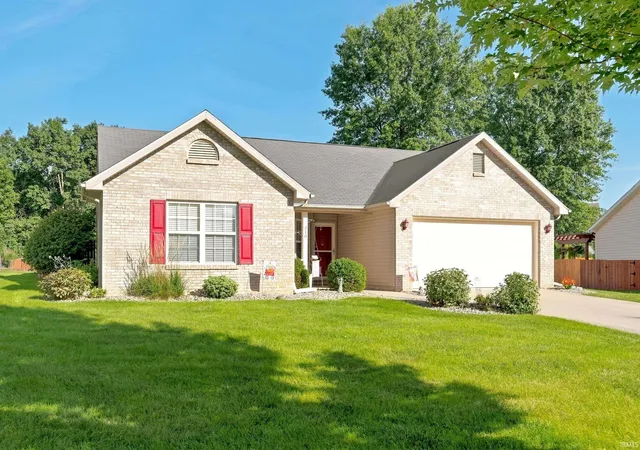 Photo 2 of Sale Pending at 310 Caperiole Pl, Fort Wayne, IN 46825 | MLS# 202637485 | Listing updated on 2026-09-15