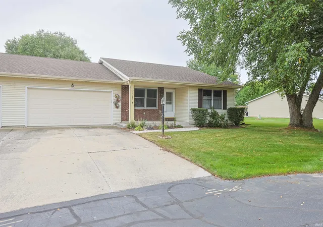 Photo 3 of Sale Pending at 5725 Aberdeen Ct, South Bend, IN 46614 | MLS# 202637498 | Listing updated on 2026-09-13