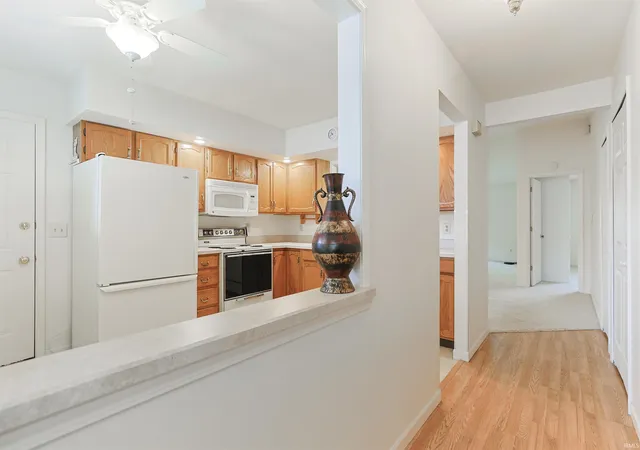 Photo 4 of Sale Pending at 5725 Aberdeen Ct, South Bend, IN 46614 | MLS# 202637498 | Listing updated on 2026-09-13