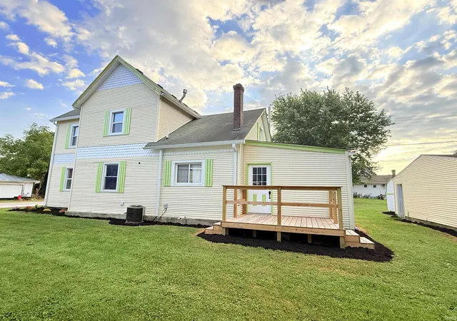 Photo 3 of Manufactured home for sale at 310 E Adams St, Fairmount, IN 46928 | MLS# 202637500 | Listing updated on 2026-09-28
