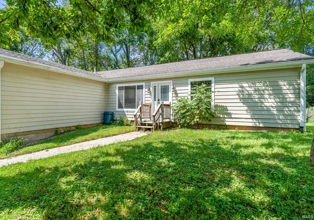 Photo 3 of Manufactured home for sale at 4222 W Curry Ct, Bloomington, IN 47403 | MLS# 202637509 | Listing updated on 2026-09-18