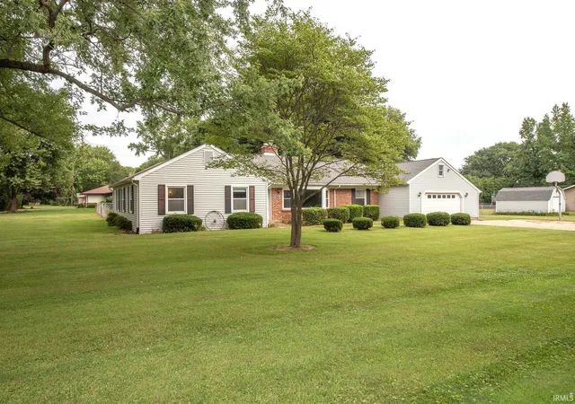 Photo 2 of Manufactured home for sale at 6412 Whippoorwill Ln, Lafayette, IN 47905 | MLS# 202637511 | Listing updated on 2026-09-11