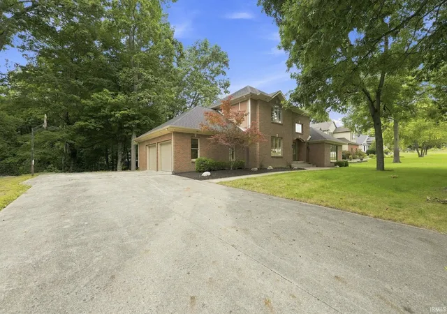 Photo 3 of Manufactured home for sale at 7428 Witling Blvd, Roanoke, IN 46783 | MLS# 202637516 | Listing updated on 2026-09-16