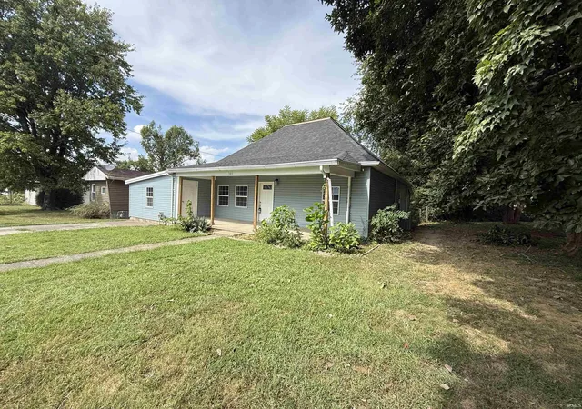 Photo 2 of Sale Pending at 303 E North St, Winslow, IN 47598 | MLS# 202637523 | Listing updated on 2026-09-21