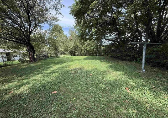 Photo 4 of Sale Pending at 303 E North St, Winslow, IN 47598 | MLS# 202637523 | Listing updated on 2026-09-21