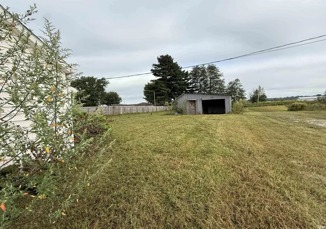 Photo 4 of Manufactured home for sale at 8746 W US Hwy 40, Knightstown, IN 46148 | MLS# 202637542 | Listing updated on 2026-09-11