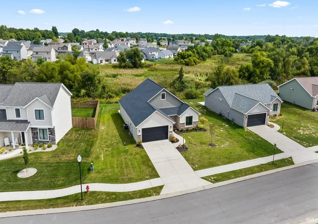 Photo 2 of Sale Pending at 251 W Longfellow Blvd, Columbia City, IN 46725 | MLS# 202637551 | Listing updated on 2026-09-14