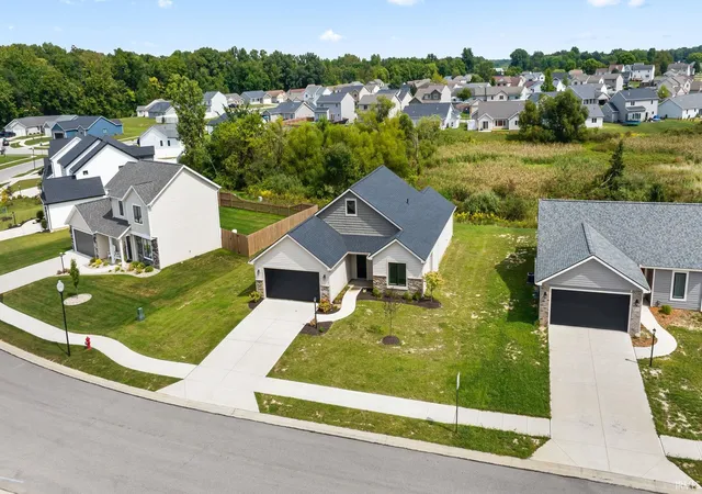 Photo 3 of Sale Pending at 251 W Longfellow Blvd, Columbia City, IN 46725 | MLS# 202637551 | Listing updated on 2026-09-14
