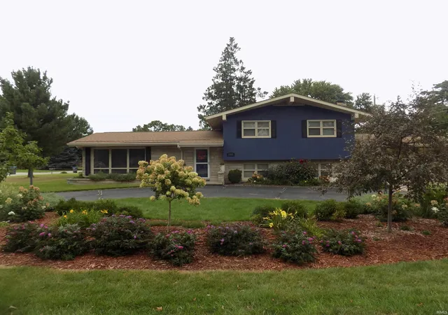 Photo 1 of Sale Pending at 3400 Wood St, Elkhart, IN 46516 | MLS# 202637555 | Listing updated on 2026-09-14