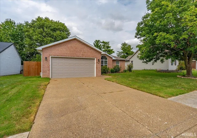 Photo 2 of Sale Pending at 9544 Rabbit Run Dr, Newburgh, IN 47630 | MLS# 202637565 | Listing updated on 2026-10-21