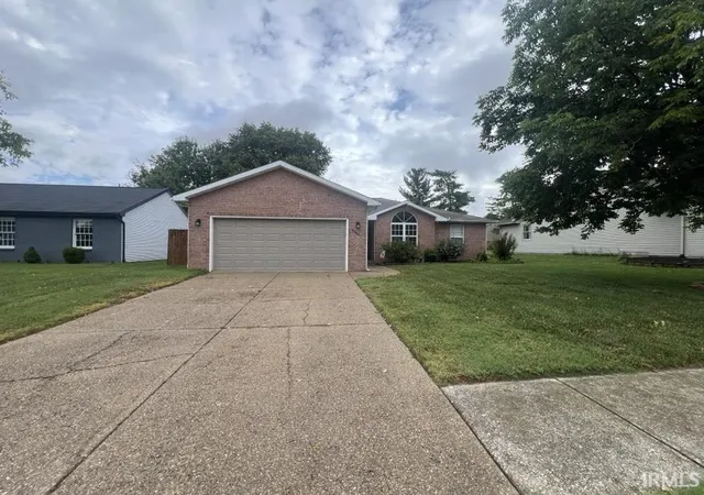 Photo 5 of Sale Pending at 9544 Rabbit Run Dr, Newburgh, IN 47630 | MLS# 202637565 | Listing updated on 2026-09-11