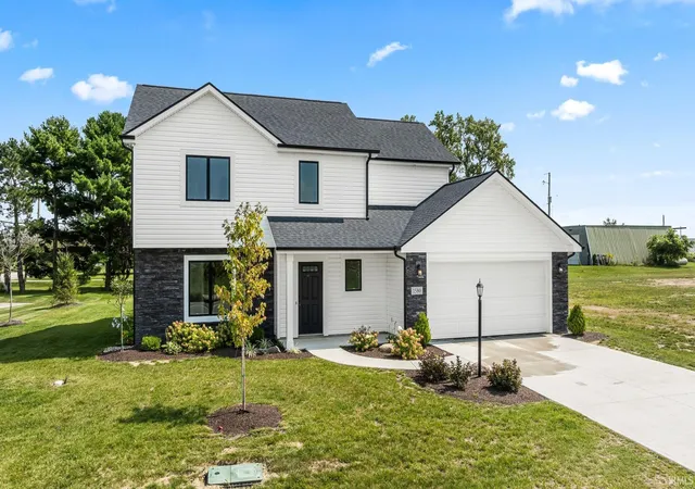 Photo 1 of Manufactured home for sale at 1580 Mclaren Blvd, Fort Wayne, IN 46818 | MLS# 202637567 | Listing updated on 2026-09-11