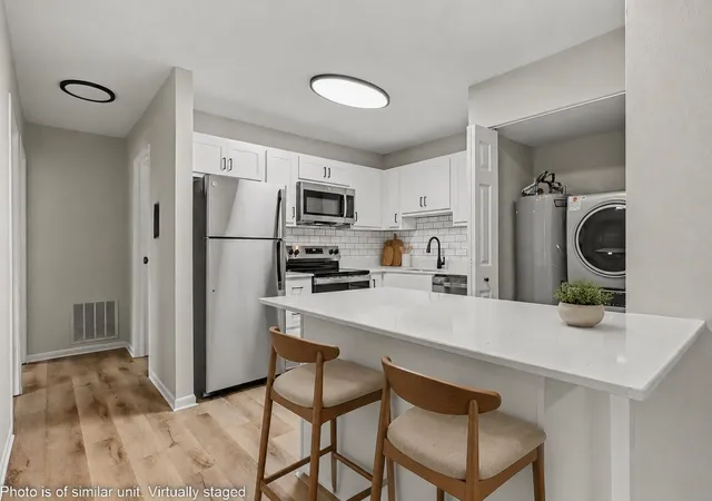 Photo 4 of Condo for sale at 1801 Irish Way, South Bend, IN 46637 | MLS# 202637572 | Listing updated on 2026-09-11