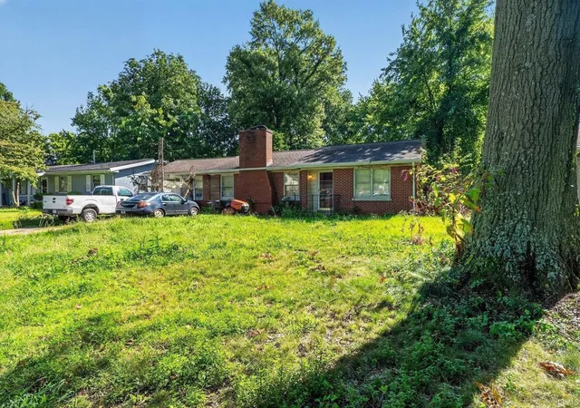 Photo 2 of Manufactured home for sale at 5722 Garden Valley Rd, Newburgh, IN 47630 | MLS# 202637575 | Listing updated on 2026-09-11