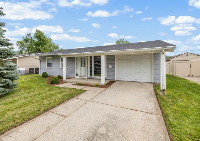 Photo 2 of Sale Pending at 6628 Redbud Dr, Fort Wayne, IN 46825 | MLS# 202637579 | Listing updated on 2026-09-13
