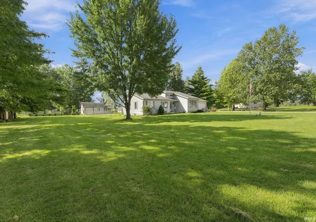 Photo 2 of Sale Pending at 111 Orchard Dr, Auburn, IN 46706 | MLS# 202637583 | Listing updated on 2026-09-14
