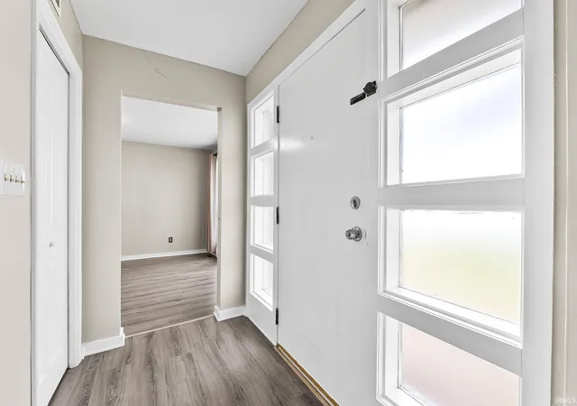 Photo 3 of Manufactured home for sale at 827 W Ludwig Rd, Fort Wayne, IN 46825 | MLS# 202637598 | Listing updated on 2026-09-11