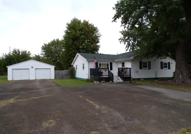 Photo 1 of Sale Pending at 2300 E Purdue Rd, Muncie, IN 47303 | MLS# 202637600 | Listing updated on 2026-09-16